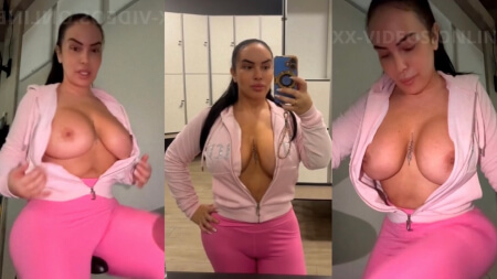 Lisaamelk94 Showing her Boobs Gym Locker Room Nude Video Leaks Borntobefuck